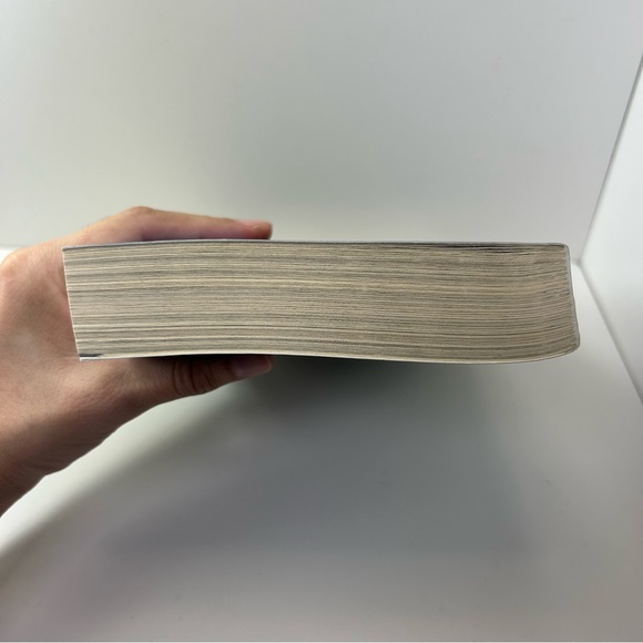 The Assassin's Blade Book by Sarah J. Maas Throne of Glass - Picture 4 of 13